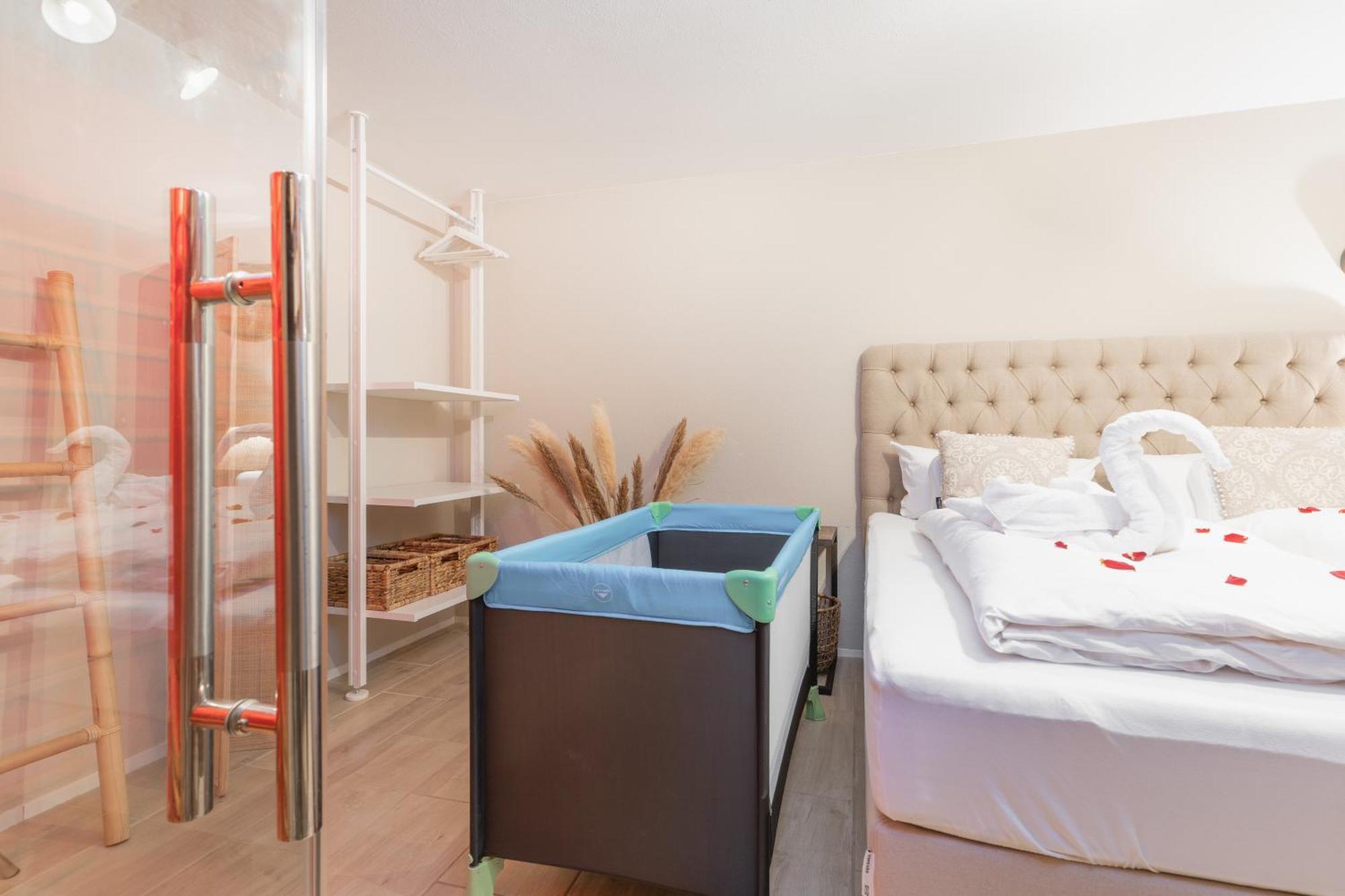 Seeblick-Oase Istayunixi Seenaehe-Sauna-Balkon-Netflix-Parkplatz อูนิงเกน ภายนอก รูปภาพ