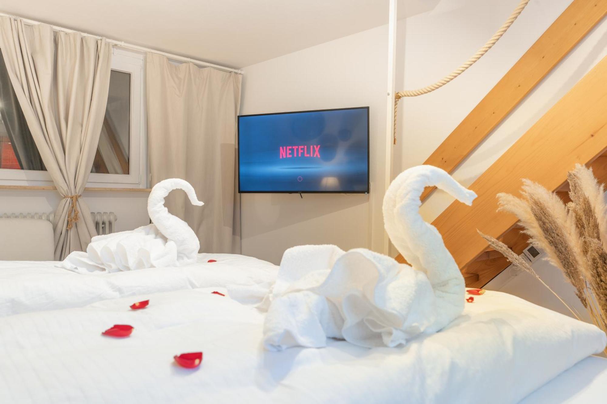 Seeblick-Oase Istayunixi Seenaehe-Sauna-Balkon-Netflix-Parkplatz อูนิงเกน ภายนอก รูปภาพ